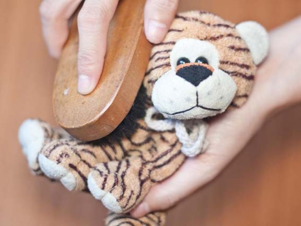 Cách giặt gấu bông tại chỗ